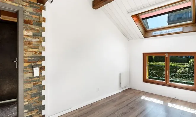 Недвижимость Apartment 3.5 rooms: 5