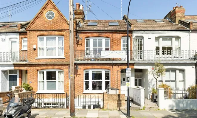 Недвижимость Hazlebury Road: 6