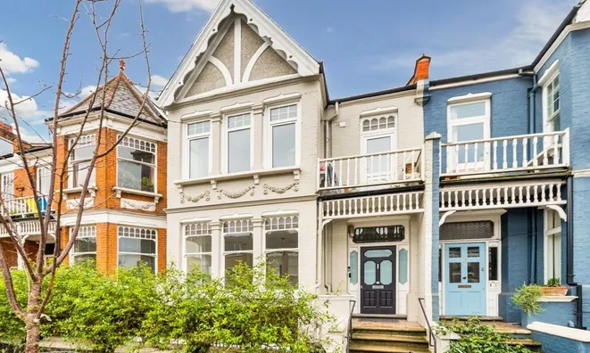 Недвижимость Rosebery Gardens, Crouch End: 6