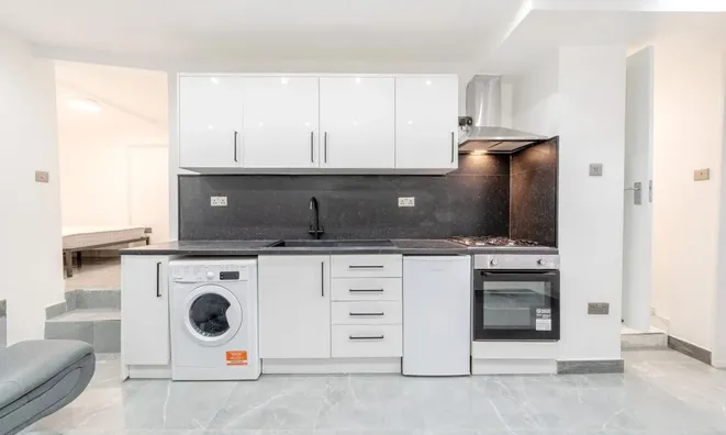 Недвижимость Rosebery Gardens, Crouch End: 9