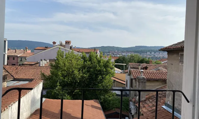 Недвижимость Five-room apartment in the center of Koper: 22