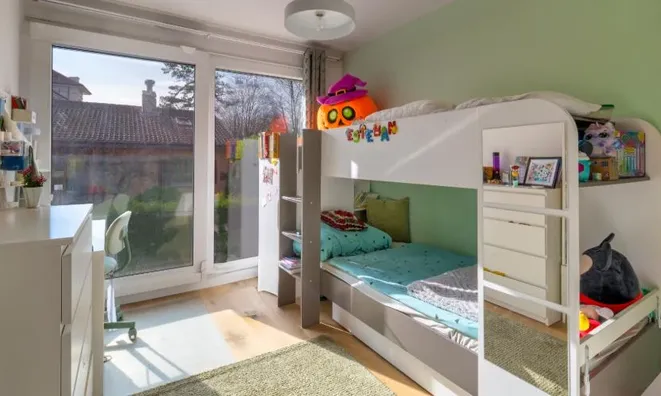Недвижимость Single house 6 rooms: 5
