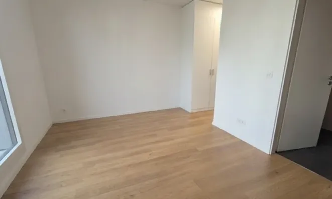 Недвижимость Apartment 4 rooms: 5