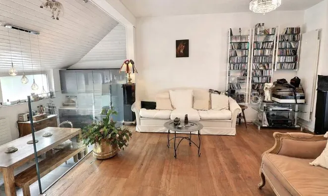 Недвижимость Single house: 3