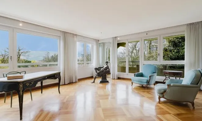 Недвижимость Apartment 8 rooms: 3