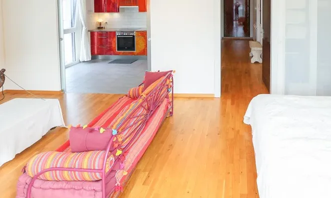 Недвижимость Apartment 4 rooms: 10