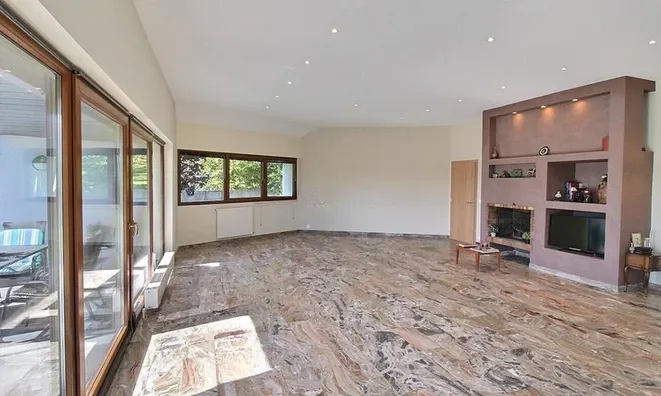 Недвижимость Single house 9 rooms: 6