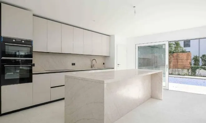 Недвижимость Villa 9 rooms: 3