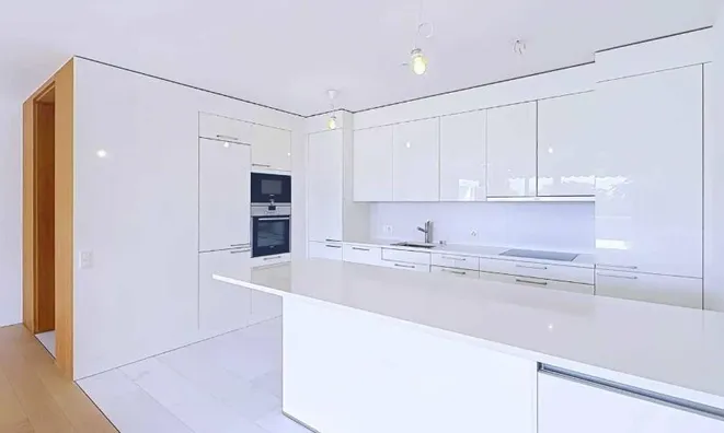 Недвижимость Apartment 4 rooms: 5