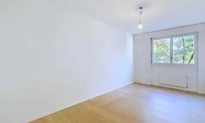 Недвижимость Apartment 4 rooms: 9