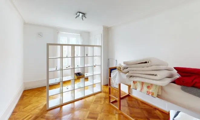 Недвижимость Apartment 8 rooms: 4