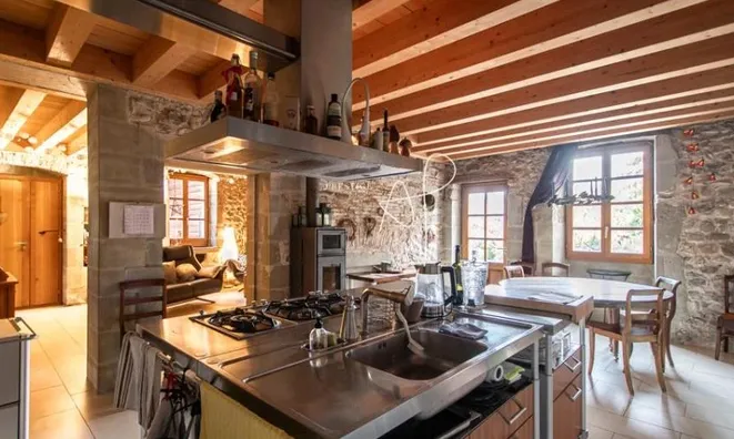 Недвижимость Single house 10 rooms: 4