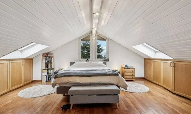 Недвижимость Bifamiliar house 6 rooms: 11