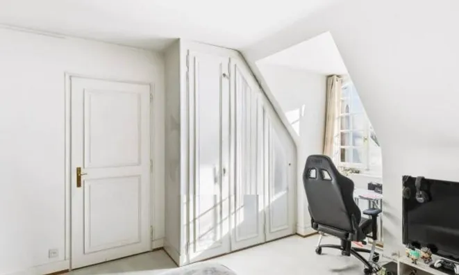 Недвижимость Single house 10 rooms: 9