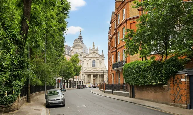 Недвижимость Brompton Road: 2