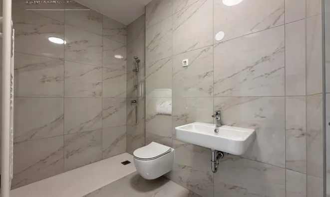 Недвижимость Three-room apartment in Shmari: 5