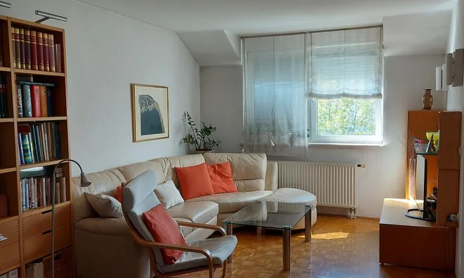 Недвижимость Квартира на Виче с тремя комнатами.: 1