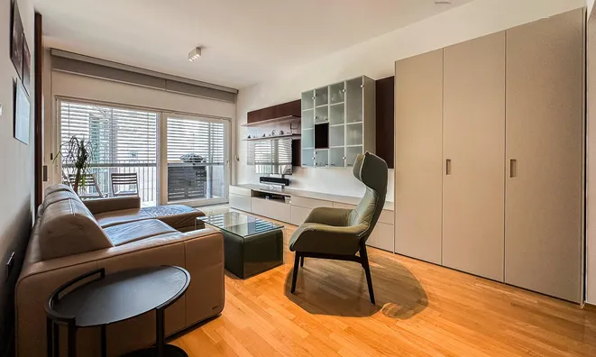 Недвижимость Apartment, 4-room Zelena Yama: 1