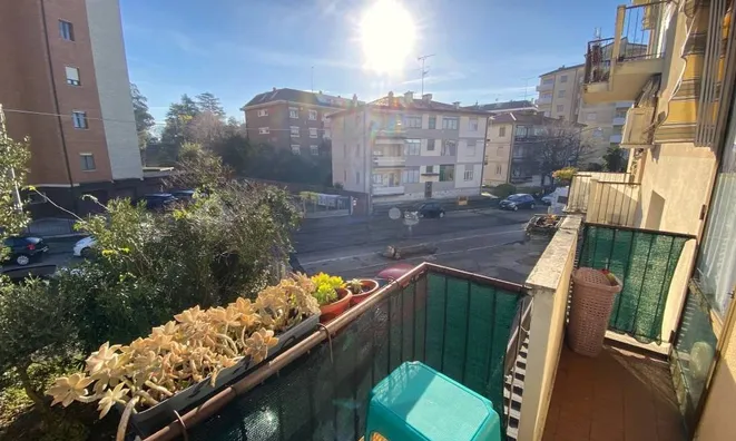 Недвижимость Three-room apartment in the city center: 5