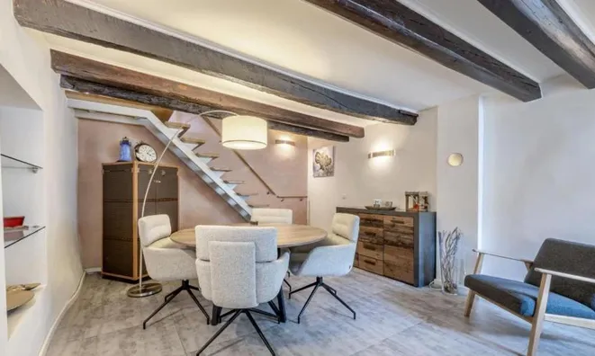 Недвижимость Single house 5 rooms: 3