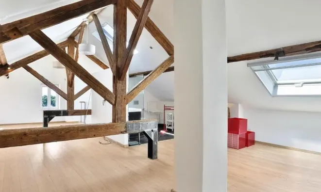 Недвижимость Apartment 5 rooms: 8