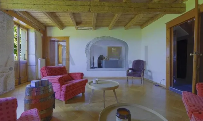 Недвижимость Single house 18 rooms: 9
