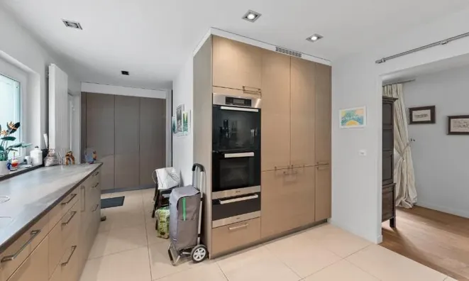 Недвижимость Single house 9 rooms: 10