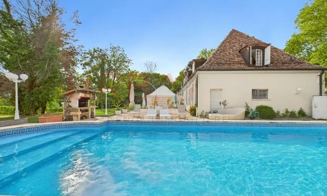 Недвижимость Villa 10 rooms: 2