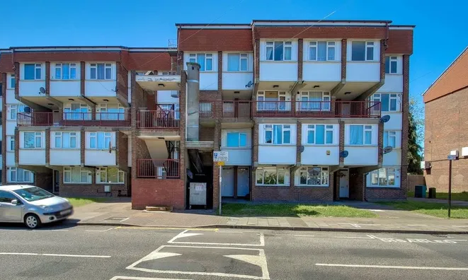 Недвижимость Pitfield Way: 5