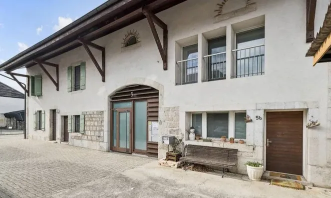 Недвижимость Apartment 5 rooms: 3
