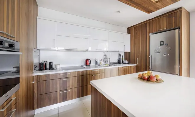 Недвижимость Apartment, 4 rooms BRDO: 10