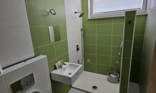 Недвижимость Three-room apartment on Broad: 5
