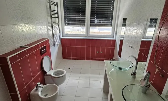 Недвижимость Three-room apartment on Broad: 7