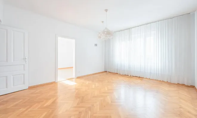 Недвижимость Apartment, 3 rooms, Broad: 3