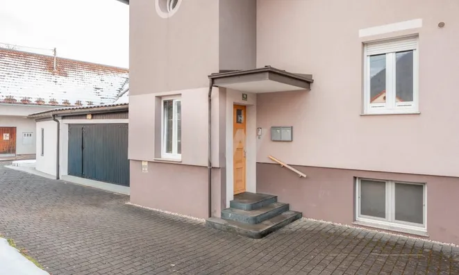 Недвижимость Apartment, 3 rooms, Broad: 20