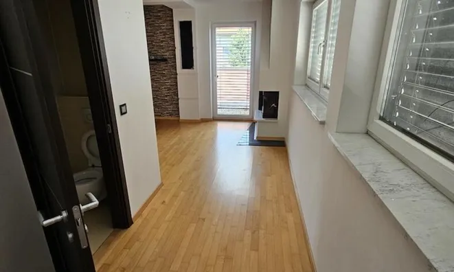 Недвижимость Apartment, 4-room Broad: 7