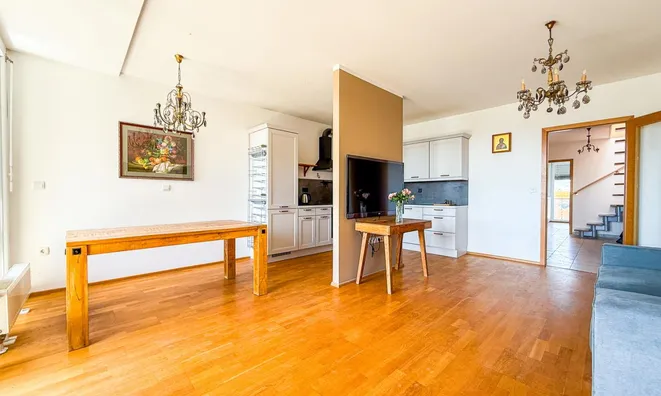 Недвижимость Apartment in the Celovski Dvori Residential Complex: 3