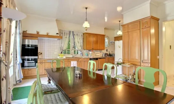 Недвижимость Single house 9 rooms: 7
