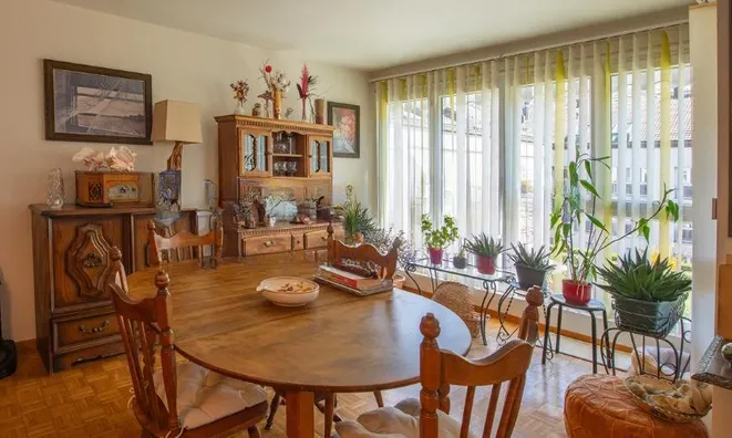 Недвижимость Apartment 4 rooms: 3