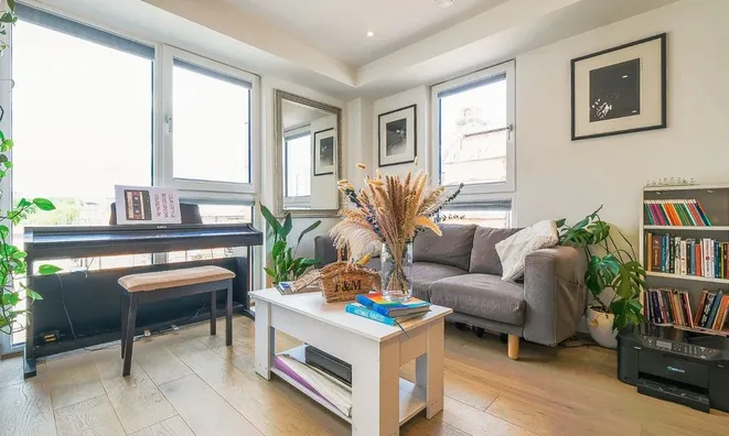 Недвижимость King Street, Acton: 6