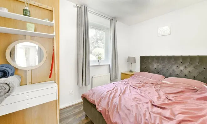 Недвижимость Wilkinson Way, Chiswick: 2
