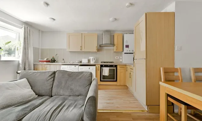 Недвижимость Wilkinson Way, Chiswick: 8