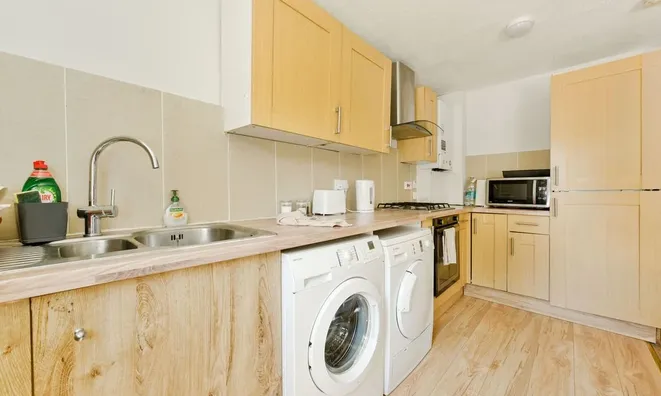 Недвижимость Wilkinson Way, Chiswick: 9