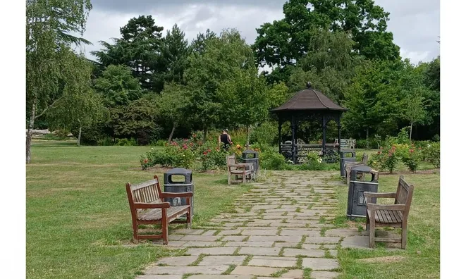 Недвижимость Longstone Avenue: 6