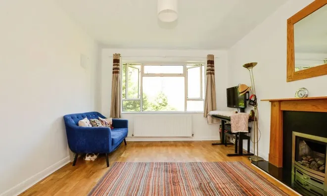 Недвижимость Longstone Avenue: 9