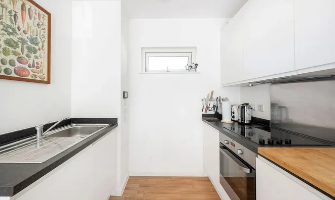 Недвижимость Juxon Street: 18