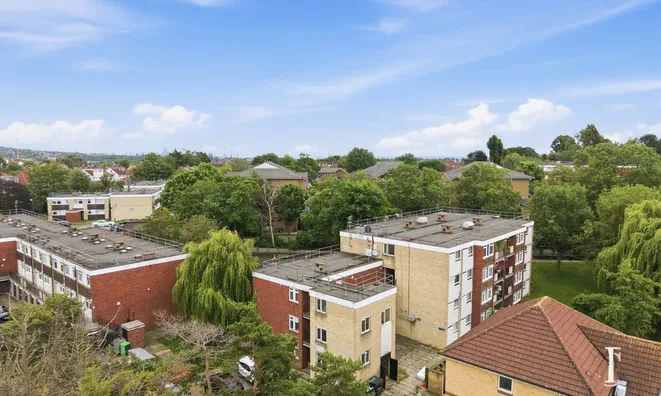Недвижимость Comber Close, London, Greater: 4