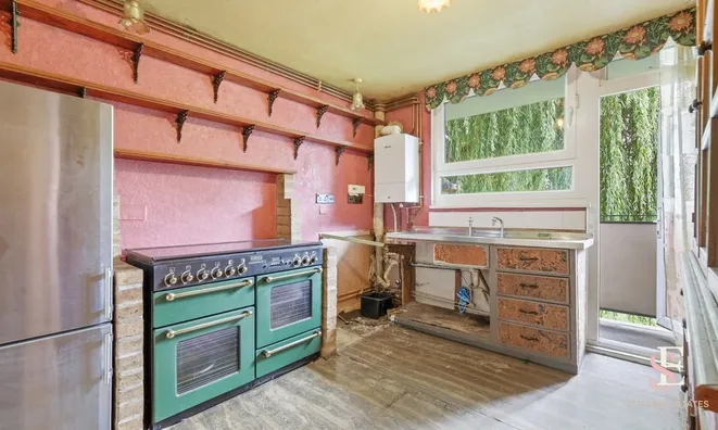 Недвижимость Comber Close, London, Greater: 16