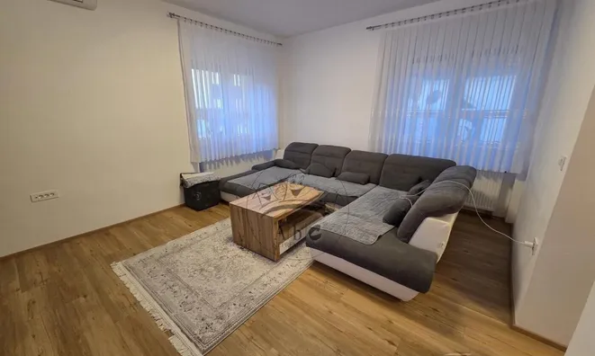 Недвижимость Apartment, 3-room Rudnik: 2