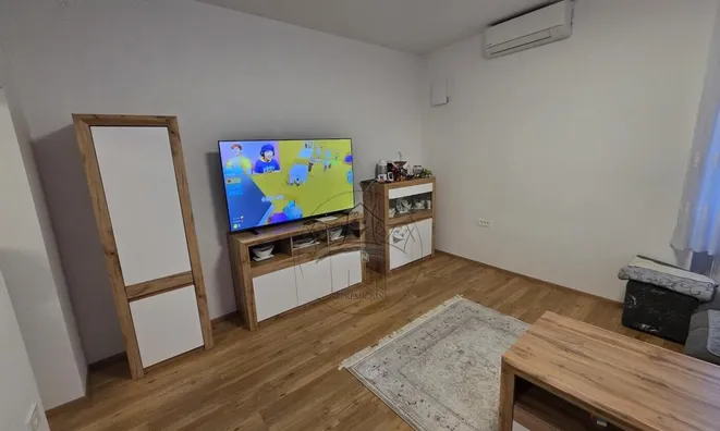 Недвижимость Apartment, 3-room Rudnik: 3